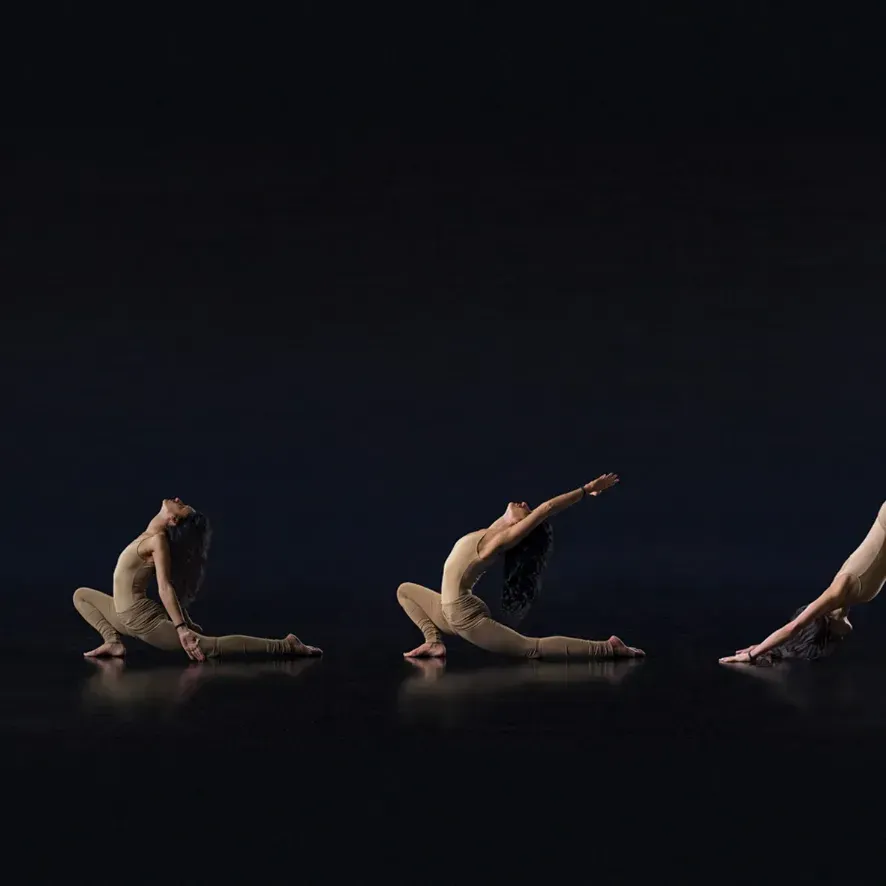 Further moon salutation postures: kneeling and a lunge with arms raised